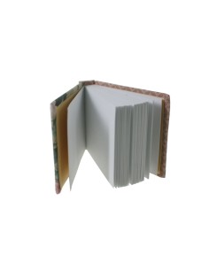 Petit carnet de poche avec couvertures rigides en draps blancs 2