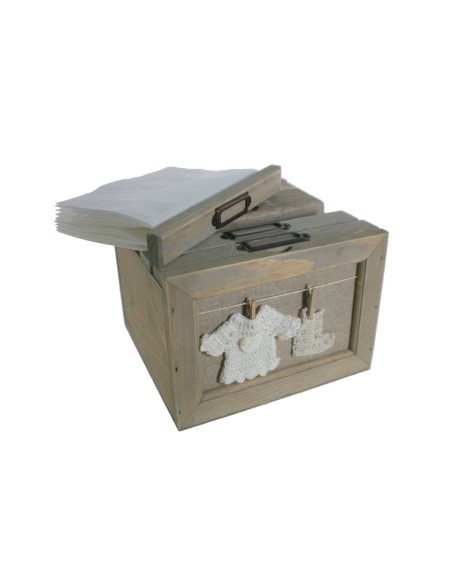 Caja de madera para fotos de copias 10x15 cm. de estilo rústico y de color vintage.