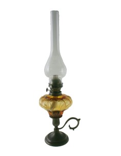 Quinqué palmatoria de vidrio base color ambar con agarre y tulipa decorción vintage lámpara de aceite