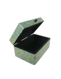 Caja de madera con pintura repujada 2