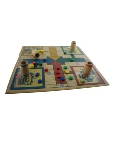 Jeu Parcheesi de style vintage dans une boîte en carton avec des accessoires en bois, jeu de société traditionnel. 2