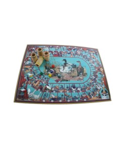 Jeu de La Oca de style vintage dans une boîte en carton avec des accessoires en bois, jeu de société traditionnel.