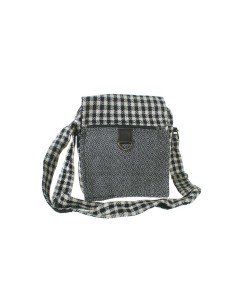 Bolso pequeño diseño ètnico hippie solapa y asas color negro blanco 2