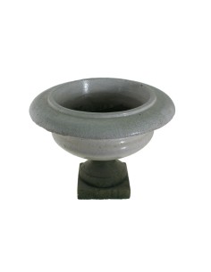 Macetero de cerámica esmaltada tipo copa para jardín. Medidas: 36xØ50 cm.