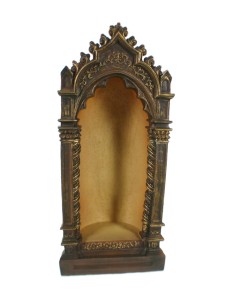 Capilla hornacina de sobremesa en oro viejo para exposición figuras 2