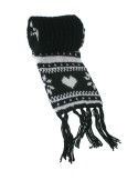 Bufanda de invierno color negro con dibujos nórdicos regalo original