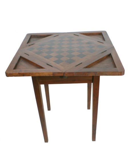 Mesa de juego para ajedrez en madera de acacia con cajón central para guardar fichas estilo rustico. Medidas: 75x65x65 cm.