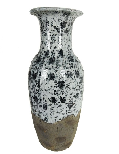 Gerro gran de ceràmica vitrificada fet artesanalment amb decoració flors. Mides: 64xØ24 cm.