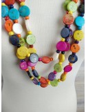 Collar de cuentas coloridas de porcelana