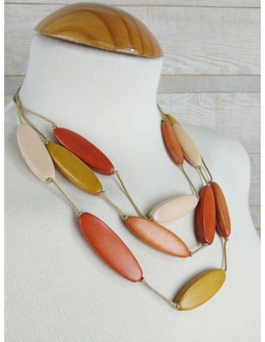 Collier de longues perles en bois dans les tons terre, cadeau femme