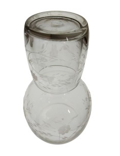 Ensemble de bouteille et verre pour table de chevet, bouteille en verre pour salle de bain de style classique. 2