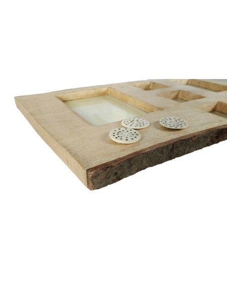 Cadre mural pour six photos en bois massif, support de portrait de style vintage.Dimensions : 29x49x2,5 cm.