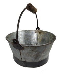 Cubo de Metal con Asa de madera, Recipiente de estilo Vintage y Rústico, ideal para decoraciones. 2