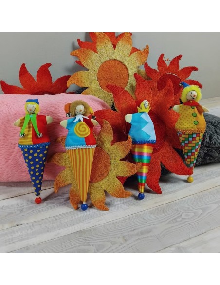 Títere en Cucurucho de Cartón y Cara de Madera Juguete Clásico de Narración y Teatro Infantil: