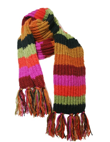 Bufanda de lana artesanal unisex de multicolor verde y lila para el frio invierno regalo original. Medidas: 220x19 cm.