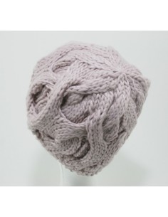 Gorro de invierno acrílico color crudo y dibujo trenzas estilo nórdico ideal regalo para mujer 2