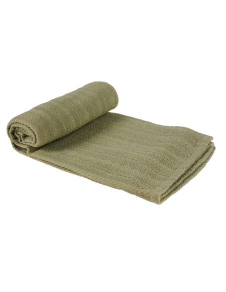 Manta para sofá y cama de color verde. Medidas: 170x130 cm.