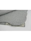 Manta acolchada decorativa para sofá y cama color gris reversible