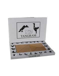 Jeu de puzzle en bois Tangram en cas de jeu de raisonnement géométrique jeu classique de tangram.