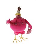 Muñeco de trapo forma de gallina de color rosa