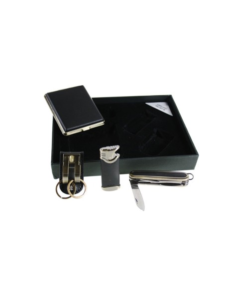 Caja de regalo con accesorios para fumador, pitillera, encendedor, llavero y navaja.