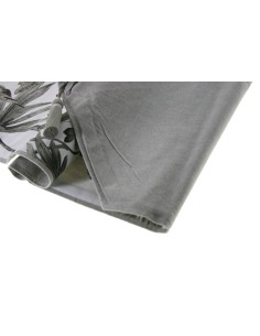 Camino de mesa decorativo estampado color gris estilo vintage. 2