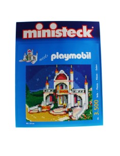 Puzzle gigogne Playmobil de 3500 pièces avec jeu de puzzle à quatre châteaux.