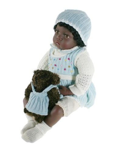 Muñeca negrita muy original de estilo clásico con vestido de punto 