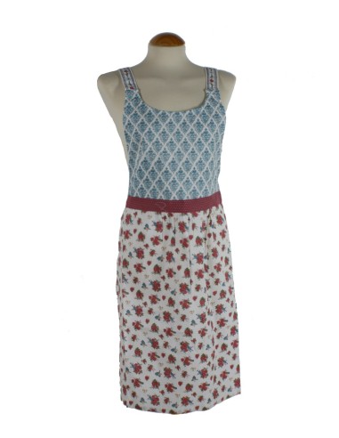 Vintage style adjustable bib apron with flower design