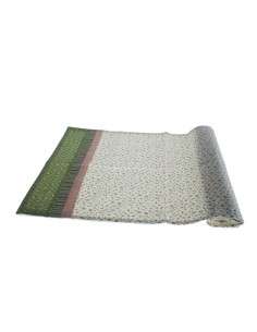 Paño de cocina blanco con dibujo para tarea de limpieza de utensilios