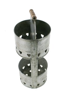 Bote dispensador de ajos de metal zincado estilo vintage menaje de cocina 2