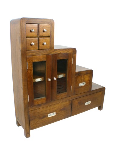 Mueble auxiliar de madera color castaño con cajones