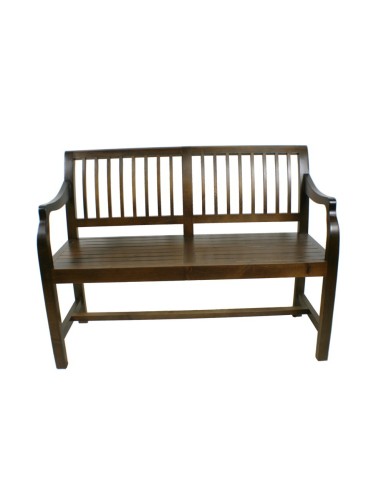 Banc en bois massif à deux places avec dossier et accoudoirs de style rustique pour la décoration de la maison.